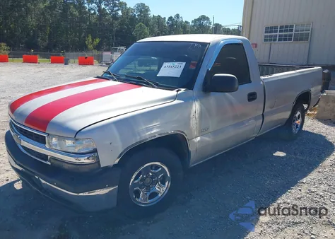 2000 Chevrolet Silverado 1500 from USA, damaged, VIN 1GCEC14W1YE215063